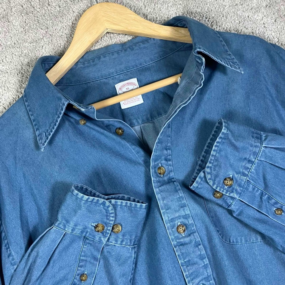 Brooks Brothers Chambray Shirt Mens XL Blue Supima Cotton Traditional Fit